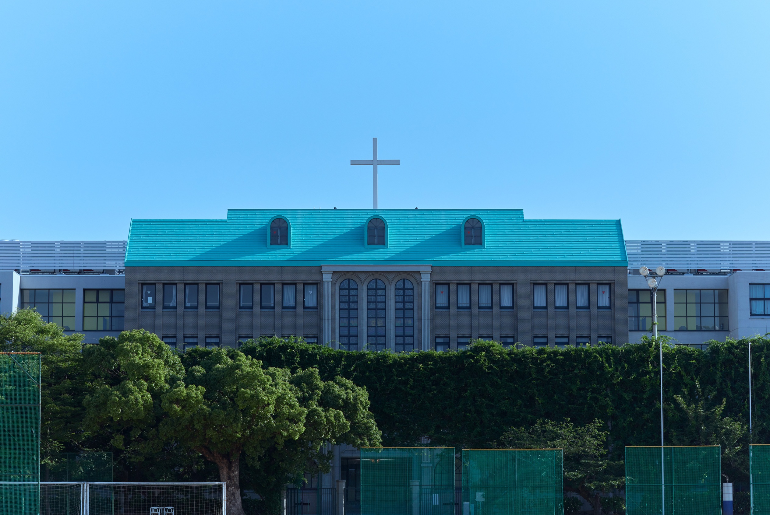 洛 星 中学 高等 学校